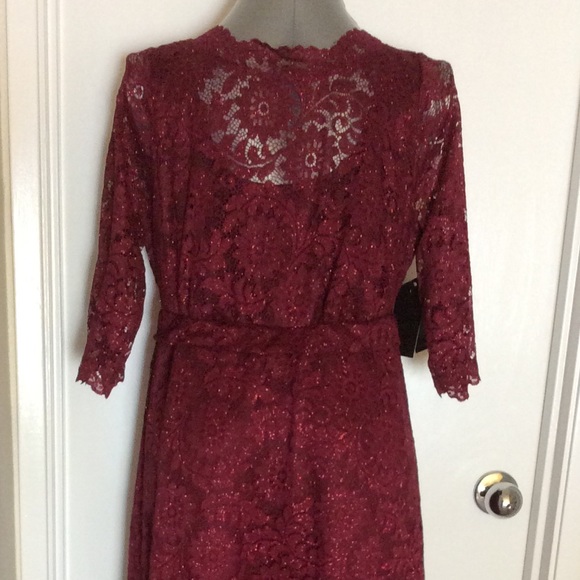 💃🏻Kiyonna Leona Lace/Glittering Garnet gown 2X - Picture 4 of 8